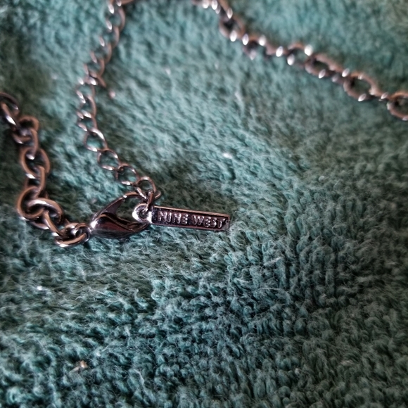 Necklace - Picture 2 of 2